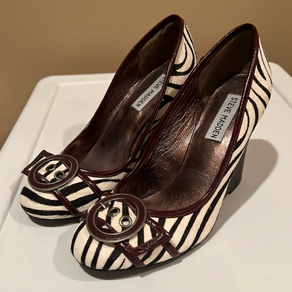 Steve Madden wedge size 8